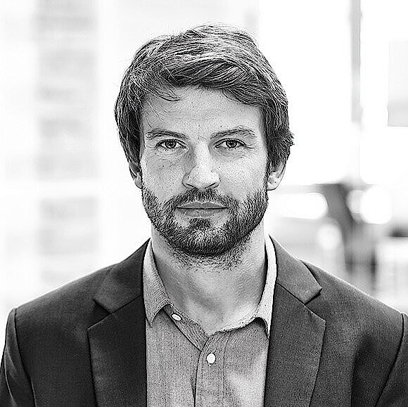 Portrait eines Mitarbeitenden des technischen Services.